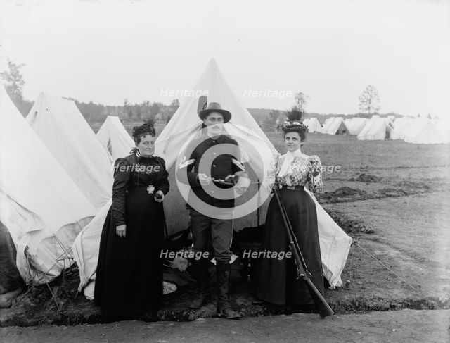 Lamb, Richard and Mrs. Lamb. (Spanish American war camp), between 1890 and 1910. Creator: Unknown.