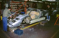Lamborghini factory 1988.Countach under construction