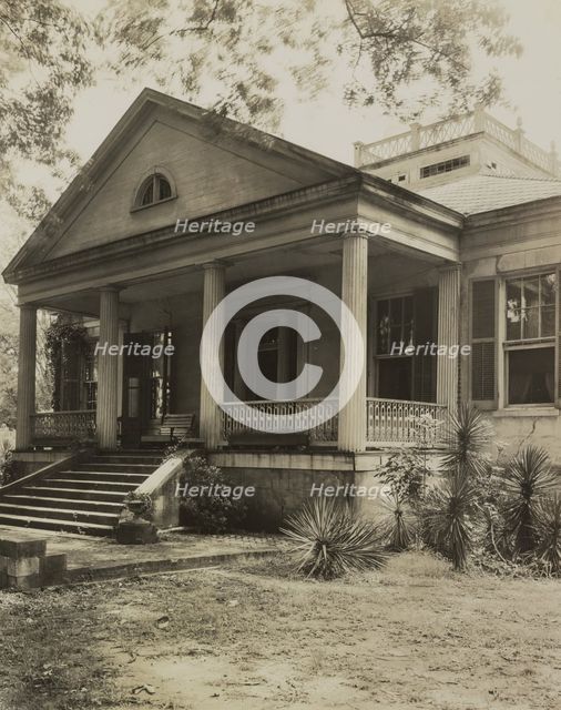 Lansdowne, Natchez, Adams County, Mississippi, 1938. Creator: Frances Benjamin Johnston.