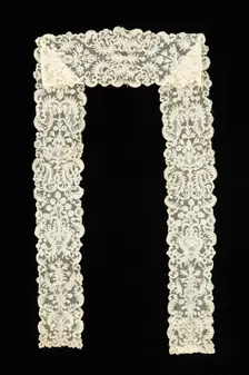 Lappet, Flemish, first quarter 18th century. Creator: Unknown