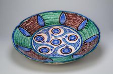 Large shallow dish, 18th/19th century. Creator: Unknown
