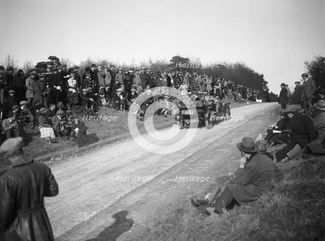 Large touring car at the Essex Motor Club Kop Hillclimb, Buckinghamshire, 1922. Artist: Bill Brunell.