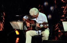 Larry Coryell, Brecon Jazz Festival, August 2004. Artist: Brian O'Connor