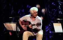 Larry Coryell, Brecon Jazz Festival, August 2004. Artist: Brian O'Connor