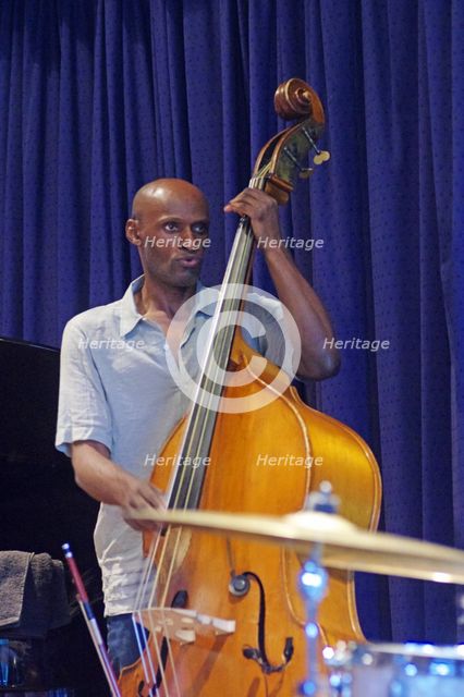Larry Bartley, Watermill Jazz Club, Dorking, Surrey, 2015. Artist: Brian O'Connor.