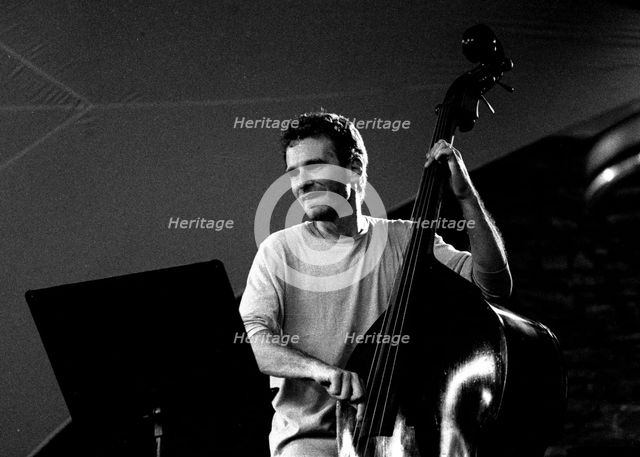 Larry Grenadier, Brecon Jazz Festival, Brecon, Powys, Wales, Aug 1999. Artist: Brian O'Connor.