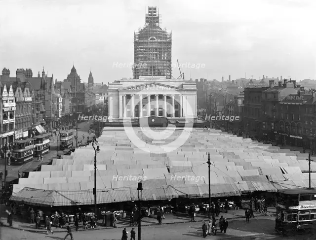 Last Saturday market, Market Square, Nottingham, Nottinghamshire, 17th November 1928. Creator: Unknown.