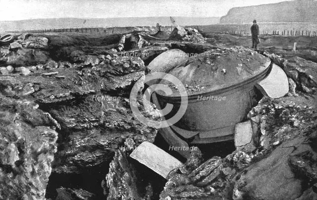 ''Le 420; la chute successive des forts de Liege, le 23 aout', 1914. Creator: Unknown.