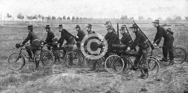 'Le combat de Haelen; les Belges attendaient l'arrivee des forces franco-britanniques', 1914. Creator: Montigny.