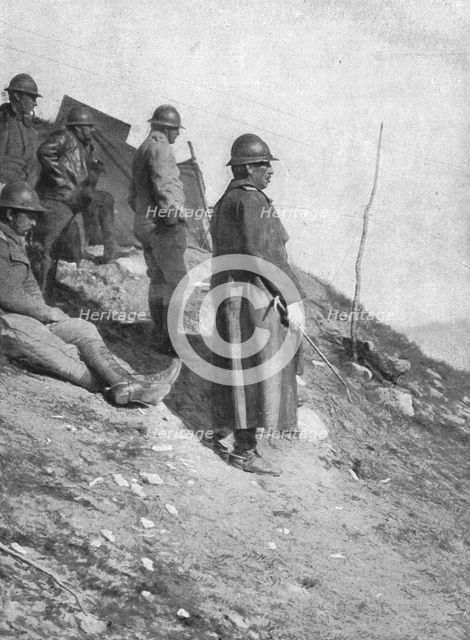 'Le commandant de la division de la Drina et son etat-major a la cote 1900, d'uo ils regard..., 1916 Creator: Vladimir Betzitch.
