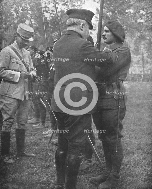 'Le Caporal Claude Goutaudier, qui a fait cent prisonniers', 1916. Creator: Unknown.