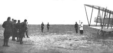 'Le bapteme de l "Oiseau"; Avant son premier vol au-dessus des lignes ennemies..., 1915. Creator: Unknown