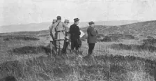 'Le general de Castelnau a Salonique; La visite a pied du terrain. 1916. Creator: Unknown