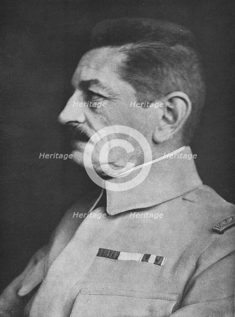'Le general Mangin; Commandant les troupes d'attaque qui ont repris Douaumont', 1916. Creator: Unknown.