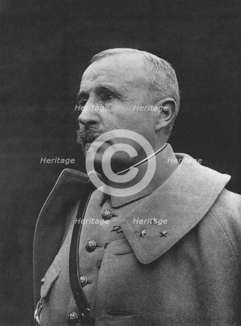 'Le general Nivelle; commandant en chef des Armees du Nord et du Nord-Est', 1916. Creator: Unknown.
