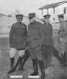 'Le general Sarrail, commandant en chef, et le general anglais Mahon. 1916. Creator: Hubert Jacques