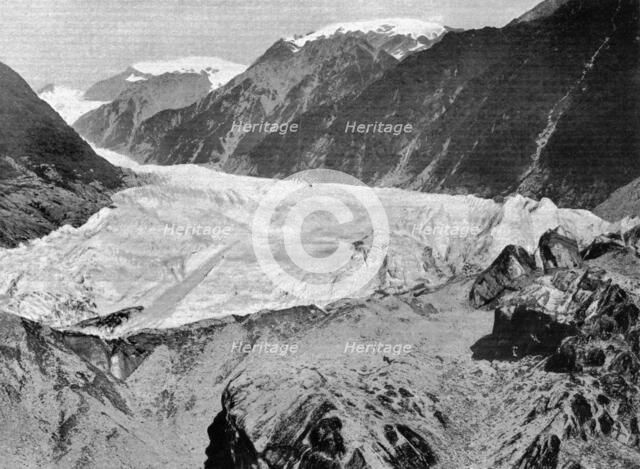 ''Le glacier Francois Joseph dans les Alpes de la Nouvelle-Zelande; Les Terres Du Pacifique', 1914. Creator: Unknown.