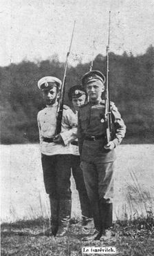 Le grand-duc heritier et ses deux compagnons de jeux militaires 1916. Creator: Unknown