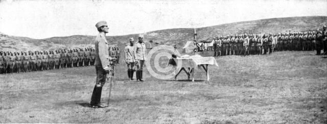 'Le debut des operations ; Le prince regent de Serbie adresse une allocutiona ses troupes, lors de l Creator: Unknown.