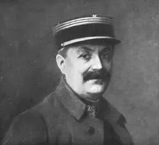Le defaitisme et les grands proces; l'affaire Bolo: le capitaine Bouchardon qui instruisit... Creator: Jacques Weismann