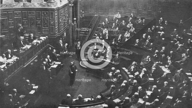 'Le defaitisme et les grands proces; le proces Malvy; au cours des debats: M. Aristide..., 1918. Creator: Unknown.
