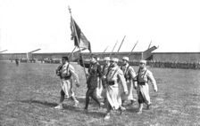 'Le Drapeau de L'Aviation; Le dradeau de l'aviation porte par Guyemer, alors sous..., 1916. Creator: Unknown