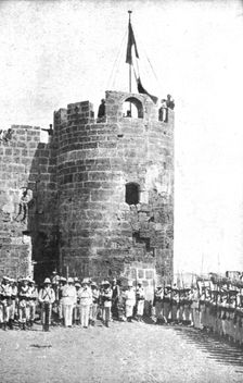 Le drapeau Francais sur la cote Syrienne; Les couleurs francaised sur le..., 1915 (1924). Creator: Unknown