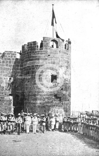 'Le drapeau Francais sur la cote Syrienne; Les couleurs francaised sur le..., 1915 (1924). Creator: Unknown.