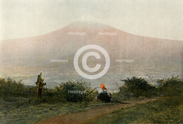 'Le Fousi-Yama, Voican du Japon', (Mount Fuji, Volcano in Japan), 1900. Creator: Unknown.