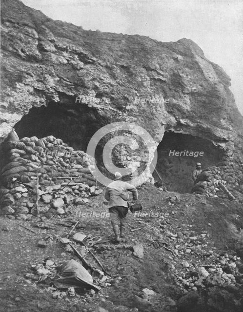 'Le Fort de Vaux; Casemates beantes donnant sur le fosse, partiellement aveuglees par des..., 1916. Creator: Unknown.
