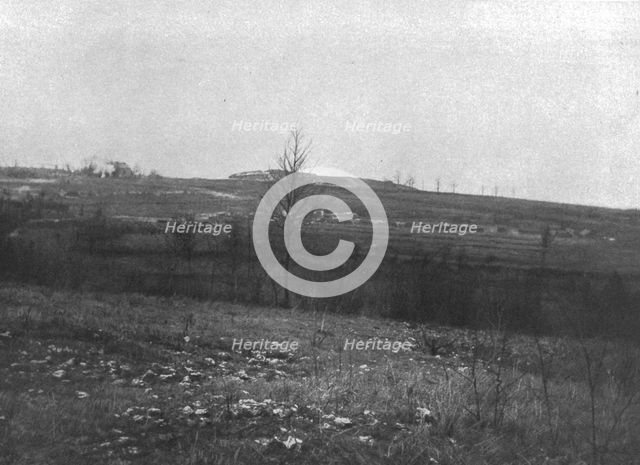 '' Le Fort de Vaux; La silhouette du fort, vue du Sud-Est', 1916. Creator: Unknown.