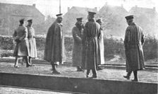 'Le Kaiser en Fuite; A la station-frontiere de Rijsden par ou l'ex-kaiser entra en..., 1918. Creator: Unknown