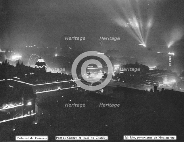 'Le jour de gloire; panorama de Paris illumine le soir de 14 juillet 1919, au centre, le..., 1919. Creator: Famechon et Queste.