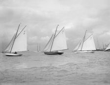 Le Jade (H21), the Norwegian Antwerpia IV (H1) and Ventana (H11) start the 8 Metre class race. Creator: Kirk & Sons of Cowes