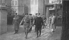 Le Nouveau Commandant en Chef des Armees Britanniques en France; Visite de Sir Douglas..., 1916. Creator: Unknown