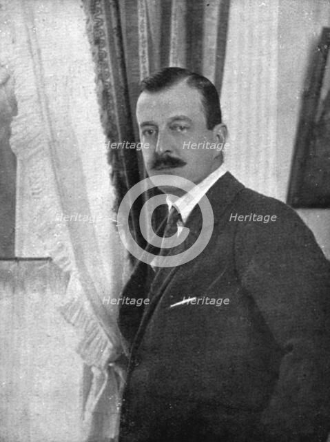 ' Le Nouveau Regime; Le grande-duc Cyrille, qui se mit a la disposition de la Douma...1917 Creator: Unknown.