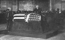 Le "Soldat Inconnu" Americain; au Capitole de Washington: le president Harding dispose..., 1921. Creator: Unknown