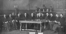 Le Portugal dans la guerre; La premiere reunion du cabinet de defense nationale, tenue.., 1916(1924 Creator: Unknown