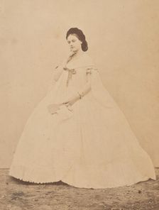 Le peignoir plisie (autre), 1860s. Creator: Pierre-Louis Pierson