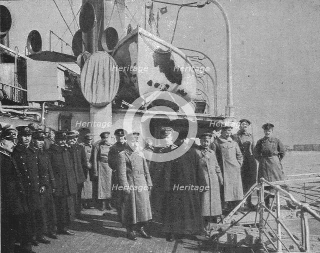 'Le Periple des Russes : De Moscou a Marseille par la Siberie, les Mers de Chine et des..., 1916. Creator: Unknown.