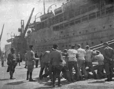 Le Periple des Russes : De Moscou a Marseille par la Siberie, les Mers de Chine et des..., 1916. Creator: Unknown