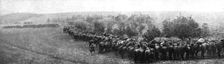 Le Premier Coup Allemand; Les premieres lignes britanniques ont cede: derriere un repli... 1918. Creator: Unknown