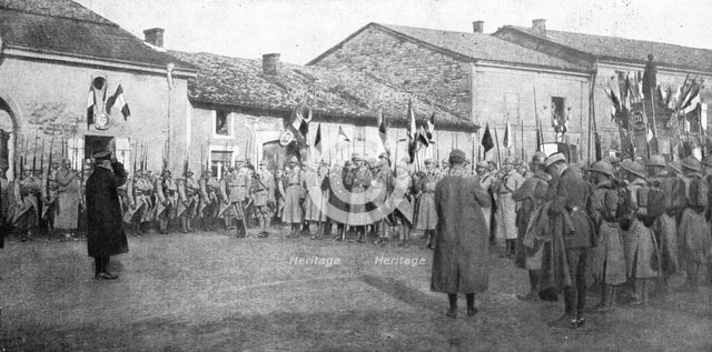'Le President de la Republique au cantonnement de la division Passaga, le 5 novembre, 1916. Creator: Unknown.