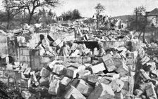 Le Royaume de la Mort; Morsain, a 3 kilometres seulement des anciennes lignes et que l'ennemi a eva Creator: Unknown