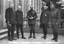 Le roi George V et M Poincare, Sur le front de la Somme; Au Grand Quartier Britannique 1916. Creator: Unknown