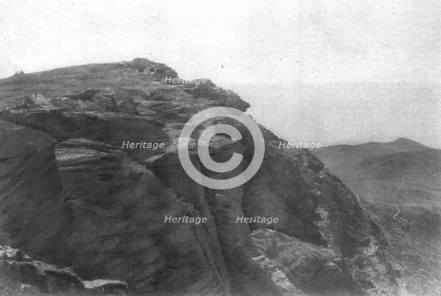 'Le theatre de la victoire Serbe; le sommet du Kaimaktchalan tel que le voyaient les..., 1916. Creator: Unknown.
