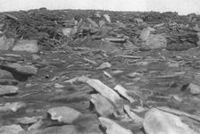 Le theatre de la victoire Serbe; Sur les pentes du Kaimaktchalan: les elements de tranchees d'ou no Creator: Unknown