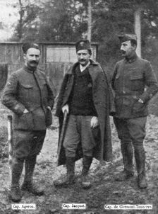 Le trois capitaines des ravins de la Dame et de la Couleuvre 1916. Creator: Unknown