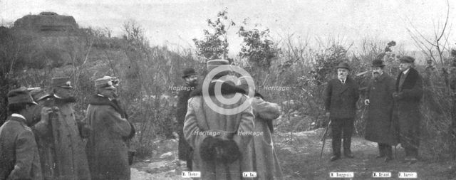 'Le voyage des ministres Francais en Italie; Au pied d'un observatoire, pres du front, le...,1916. Creator: Unknown.