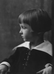 Lewis, Dorothy, Mrs., boy of, portrait photograph, 1916 Feb. 14. Creator: Arnold Genthe
